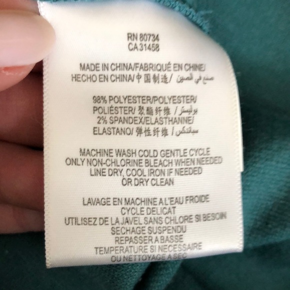 Adorable turquoise BCBGeneration miniskirt - Picture 4 of 4